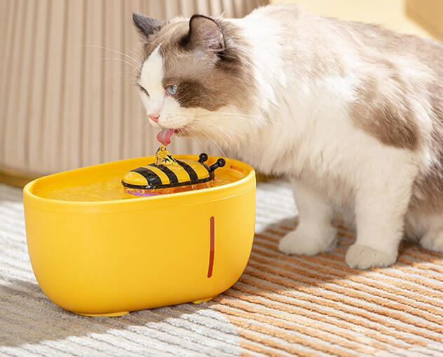 2L Honey Bee Water Fountain With Water Level Indicator